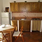 Bilocale Al Piano Terra A 3 Minuti Dal Mare A Apartamento *