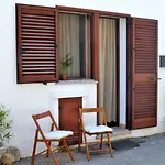 Apartamento Bilocale Al Piano Terra A 3 Minuti Dal Mare A La Caletta