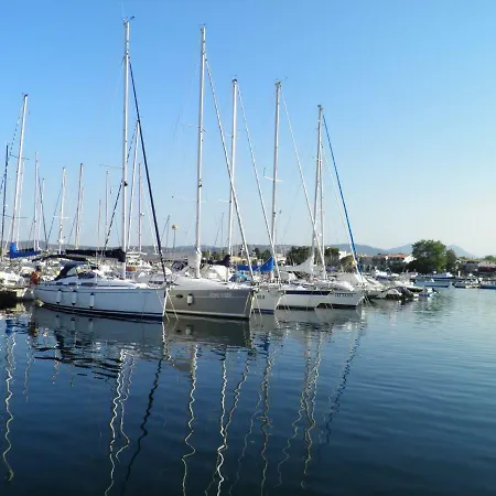 Bilocale Al Piano Terra A 3 Minuti Dal Mare A Apartment La Caletta