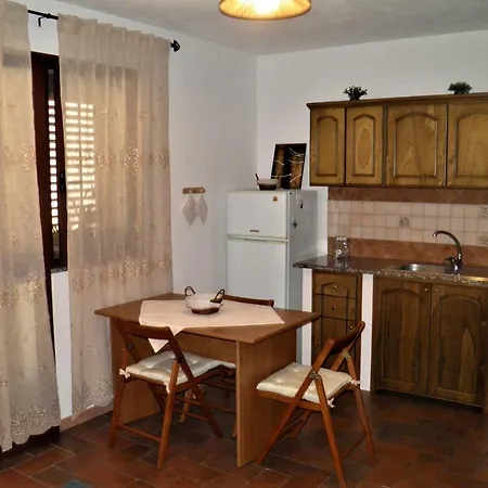 Bilocale Al Piano Terra A 3 Minuti Dal Mare A Lejlighed